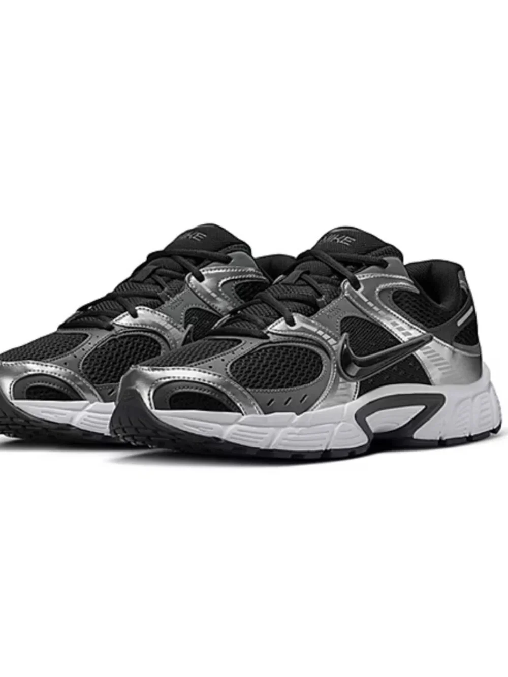 NWT Women's Nike V5 RNR Seaweed/Metallic Silver/White 8.5 - Picture 1 of 6